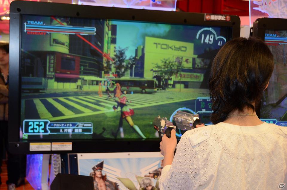 4月4日よりβイベント開始のAC「ガンスリンガー ストラトス」オープニングセレモニーが開催！阿部敦さん、金元寿子さん、植田佳奈さん、梅原大吾さんがデモプレイを披露！の画像8
