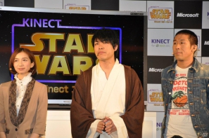 Xbox 360「Kinect スター・ウォーズ」発売記念イベントに麒麟の2人と元SDN48芹那さんが登場、ダース・ベイダー卿に挑戦＆得意のダンスを披露！？フォースでプレゼントをつかめ！の画像18