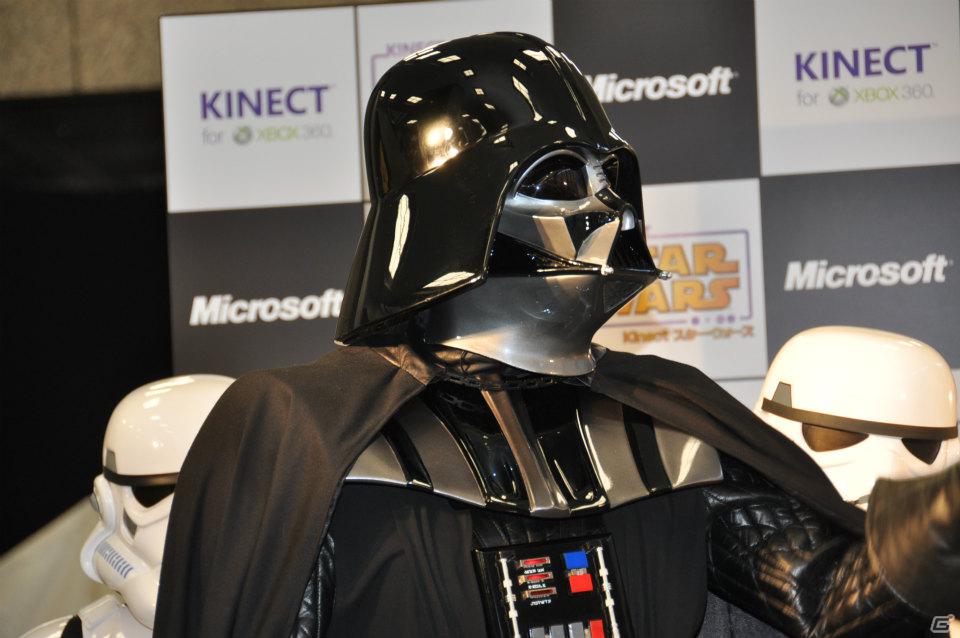 Xbox 360「Kinect スター・ウォーズ」発売記念イベントに麒麟の2人と元SDN48芹那さんが登場、ダース・ベイダー卿に挑戦＆得意のダンスを披露！？フォースでプレゼントをつかめ！の画像29