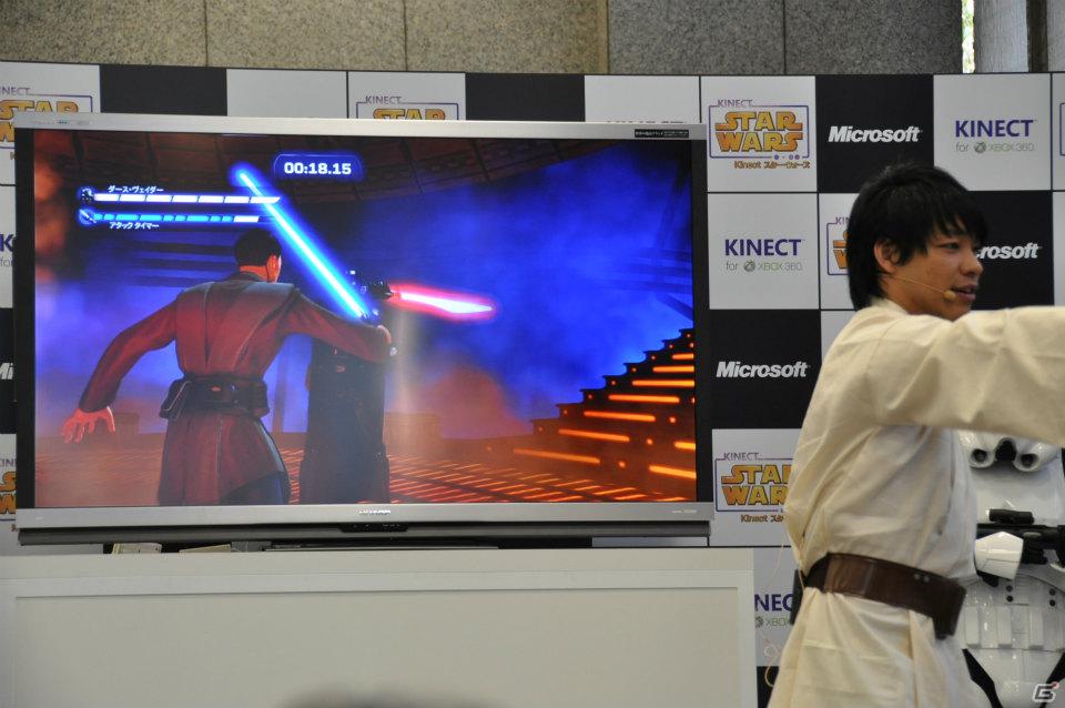 Xbox 360「Kinect スター・ウォーズ」発売記念イベントに麒麟の2人と元SDN48芹那さんが登場、ダース・ベイダー卿に挑戦＆得意のダンスを披露！？フォースでプレゼントをつかめ！の画像38