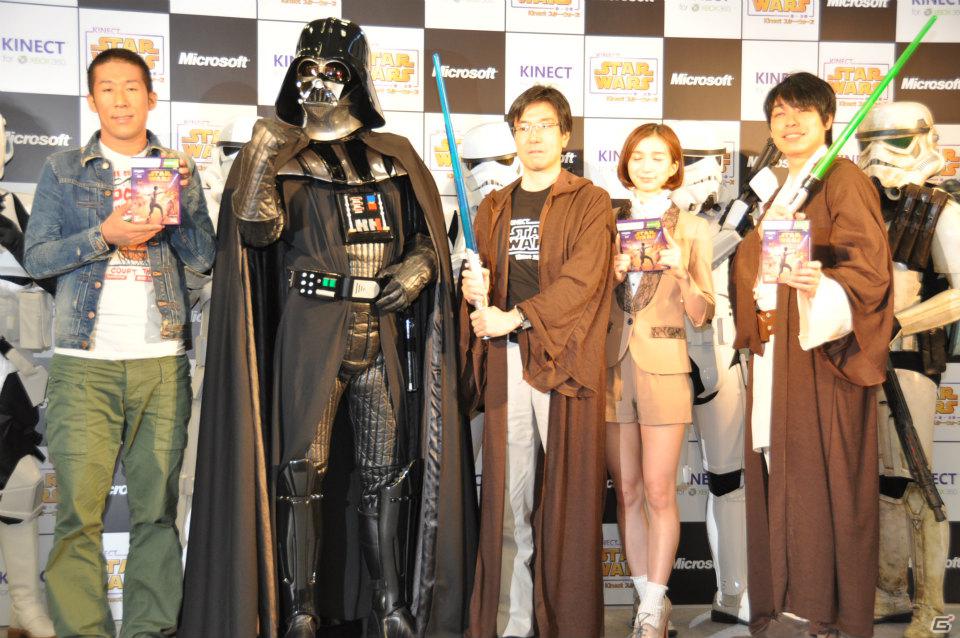 Xbox 360「Kinect スター・ウォーズ」発売記念イベントに麒麟の2人と元SDN48芹那さんが登場、ダース・ベイダー卿に挑戦＆得意のダンスを披露！？フォースでプレゼントをつかめ！の画像66