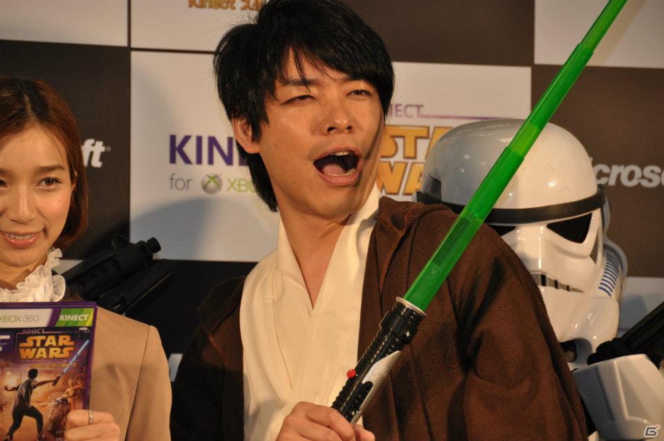 Xbox 360「Kinect スター・ウォーズ」発売記念イベントに麒麟の2人と元SDN48芹那さんが登場、ダース・ベイダー卿に挑戦＆得意のダンスを披露！？フォースでプレゼントをつかめ！の画像69
