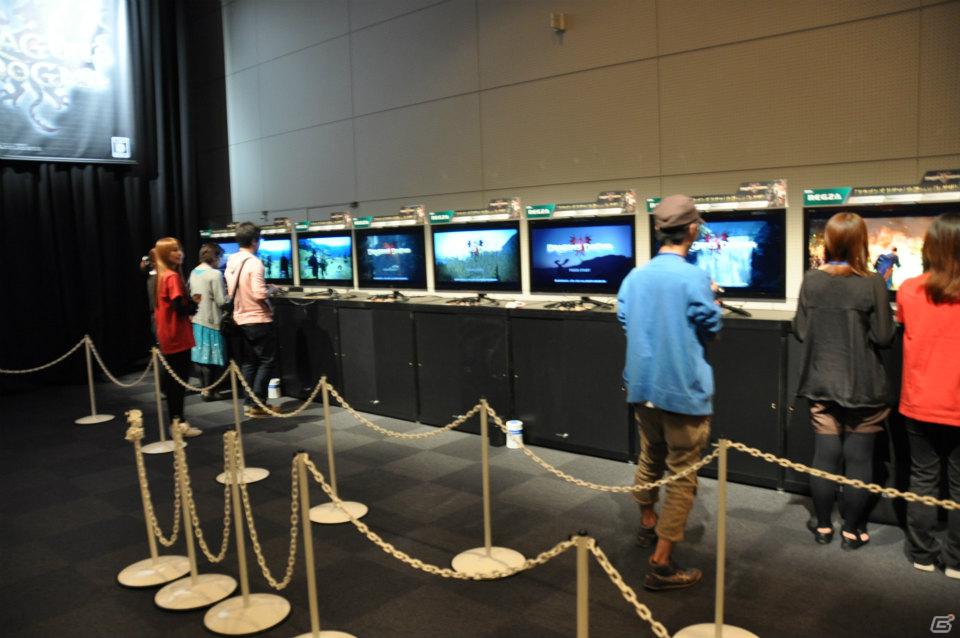 ゲストに山本裕典さん、真野恵里菜さん登壇！世界中のプレイヤーで討伐を目指す「ウルドラゴン」とは？PS3/Xbox 360「ドラゴンズドグマ」完成発表会レポートの画像37