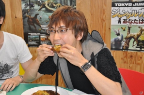 片岡氏＆山際氏も絶賛！？PS3「TOKYO JUNGLE」SCE社員食堂でしか味わえない発売記念メニューは肉食・草食カレー！メディア向け先行試食会をレポートの画像24