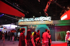 【E3 2012】「METAL GEAR RISING REVENGEANCE」ブースには長蛇の列、「Z.O.E HD」を夢中で楽しむ姿も。KONAMIブースレポートの画像12
