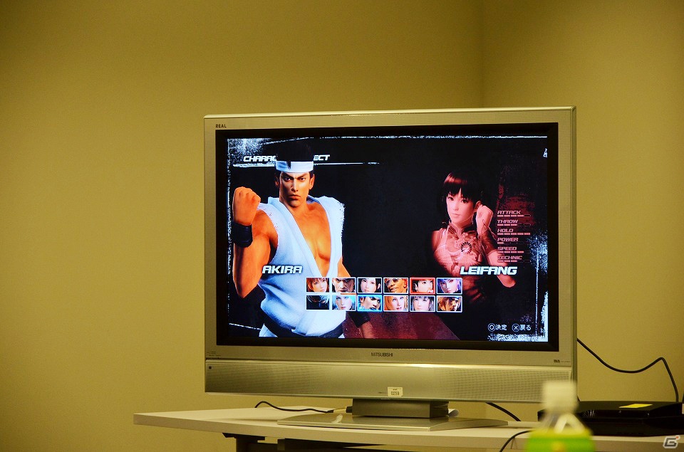 爽快感抜群のダイナミックアトラクションを堪能！PS3/Xbox 360「DEAD OR ALIVE 5」体験会の模様をお届けの画像6