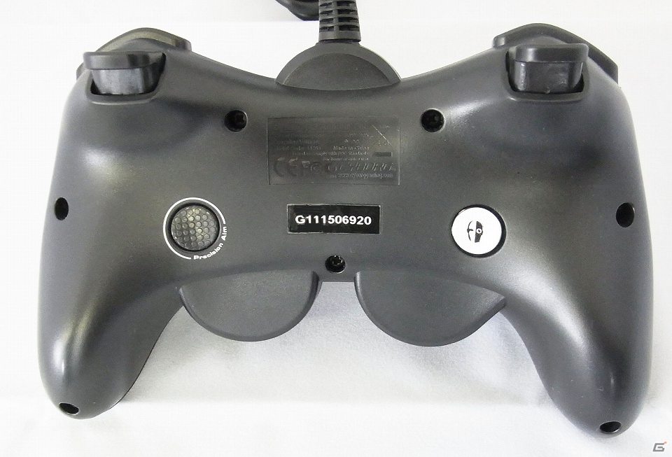 マッドキャッツ、左スティックと方向キーの配置を交換できるゲームパッド＆USB接続のゲーミングヘッドセットを2012年6月29日に発売の画像4