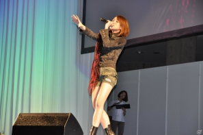 【CAPCOM SUMMER JAM】3DS/PS3「エクストルーパーズ」May’nさんが主題歌をギンギラ熱唱！実機プレイでは爽快なバトルが楽しめるミッションを披露の画像106
