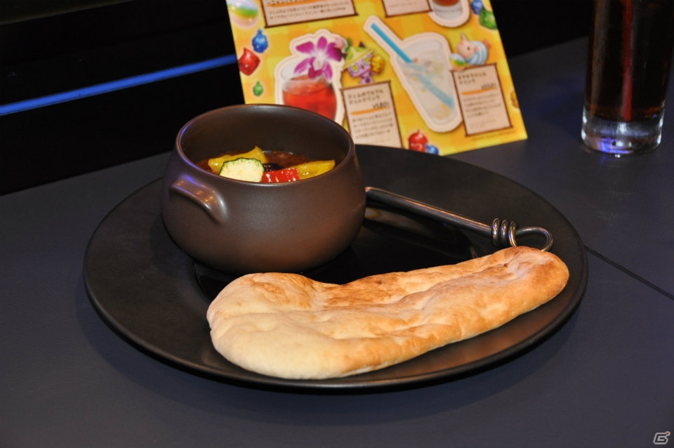 夏休みにぴったり！カプコンバー新グランドメニュー試食会＆ハギーが撃沈！？PSP「アイルーでパズルー」メディア対抗戦レポートの画像18