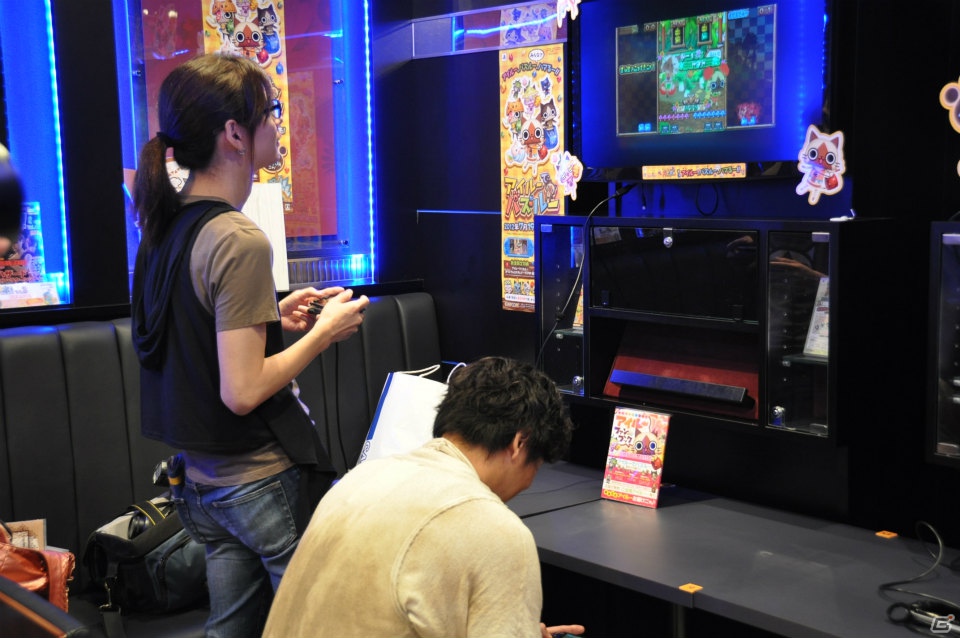 夏休みにぴったり！カプコンバー新グランドメニュー試食会＆ハギーが撃沈！？PSP「アイルーでパズルー」メディア対抗戦レポートの画像31