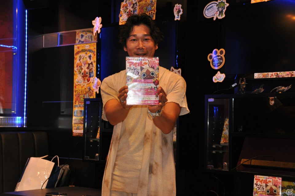 夏休みにぴったり！カプコンバー新グランドメニュー試食会＆ハギーが撃沈！？PSP「アイルーでパズルー」メディア対抗戦レポートの画像6