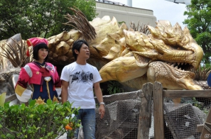 等身大「リオレイア希少種」の咆哮がUSJに轟くッ！200人のファンは大興奮！モンスター造作「ギネス世界記録」にも認定「モンスターハンター・ザ・リアル 2012」前夜祭レポートの画像53