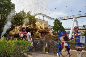 等身大「リオレイア希少種」の咆哮がUSJに轟くッ！200人のファンは大興奮！モンスター造作「ギネス世界記録」にも認定「モンスターハンター・ザ・リアル 2012」前夜祭レポートの画像70