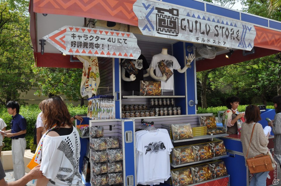 等身大「リオレイア希少種」の咆哮がUSJに轟くッ！200人のファンは大興奮！モンスター造作「ギネス世界記録」にも認定「モンスターハンター・ザ・リアル 2012」前夜祭レポートの画像138