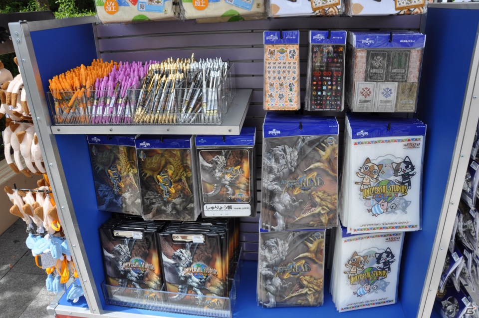 等身大「リオレイア希少種」の咆哮がUSJに轟くッ！200人のファンは大興奮！モンスター造作「ギネス世界記録」にも認定「モンスターハンター・ザ・リアル 2012」前夜祭レポートの画像144
