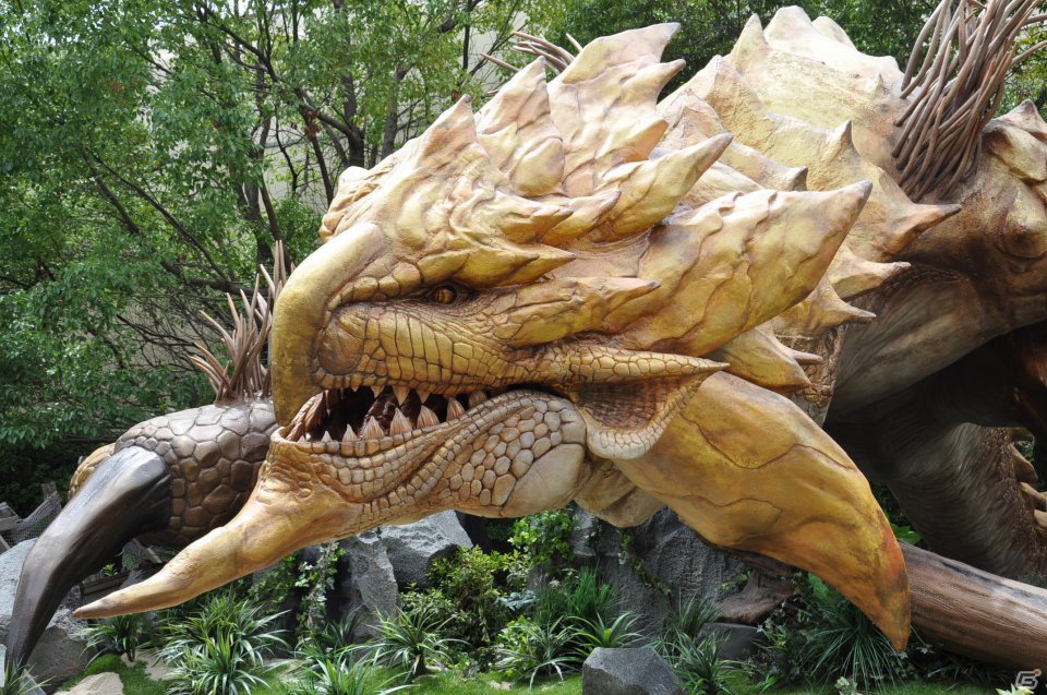 等身大「リオレイア希少種」の咆哮がUSJに轟くッ！200人のファンは大興奮！モンスター造作「ギネス世界記録」にも認定「モンスターハンター・ザ・リアル 2012」前夜祭レポートの画像26