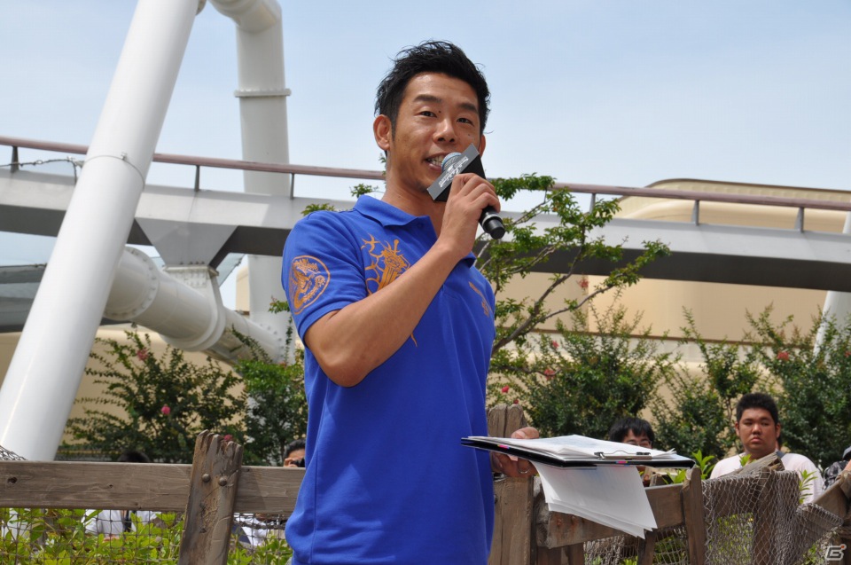 等身大「リオレイア希少種」の咆哮がUSJに轟くッ！200人のファンは大興奮！モンスター造作「ギネス世界記録」にも認定「モンスターハンター・ザ・リアル 2012」前夜祭レポートの画像32