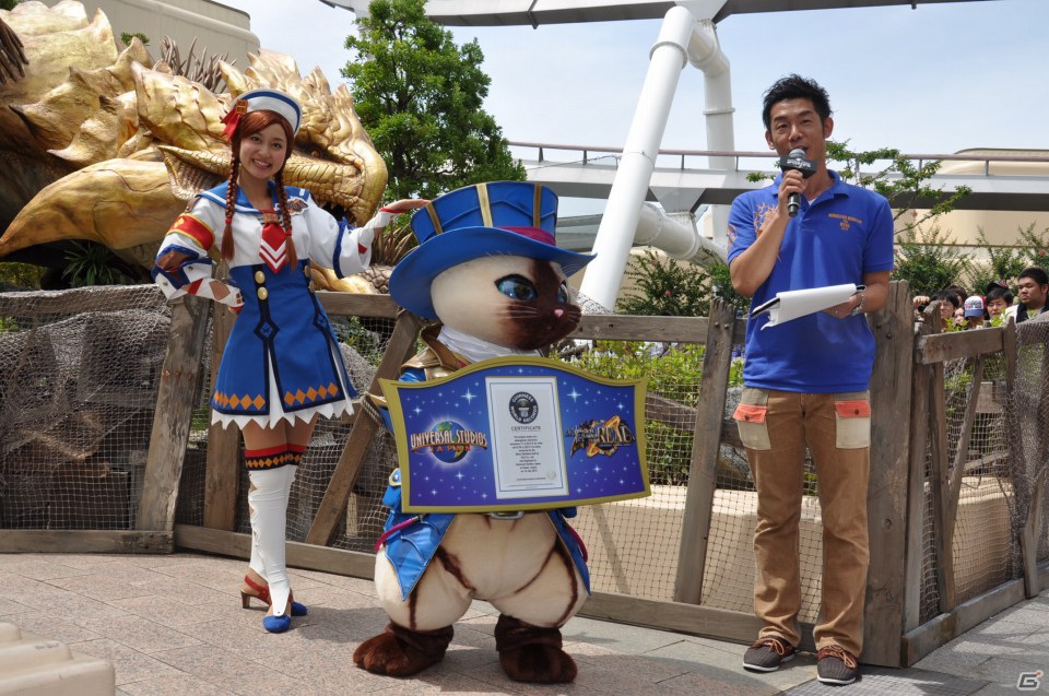 等身大「リオレイア希少種」の咆哮がUSJに轟くッ！200人のファンは大興奮！モンスター造作「ギネス世界記録」にも認定「モンスターハンター・ザ・リアル 2012」前夜祭レポートの画像35
