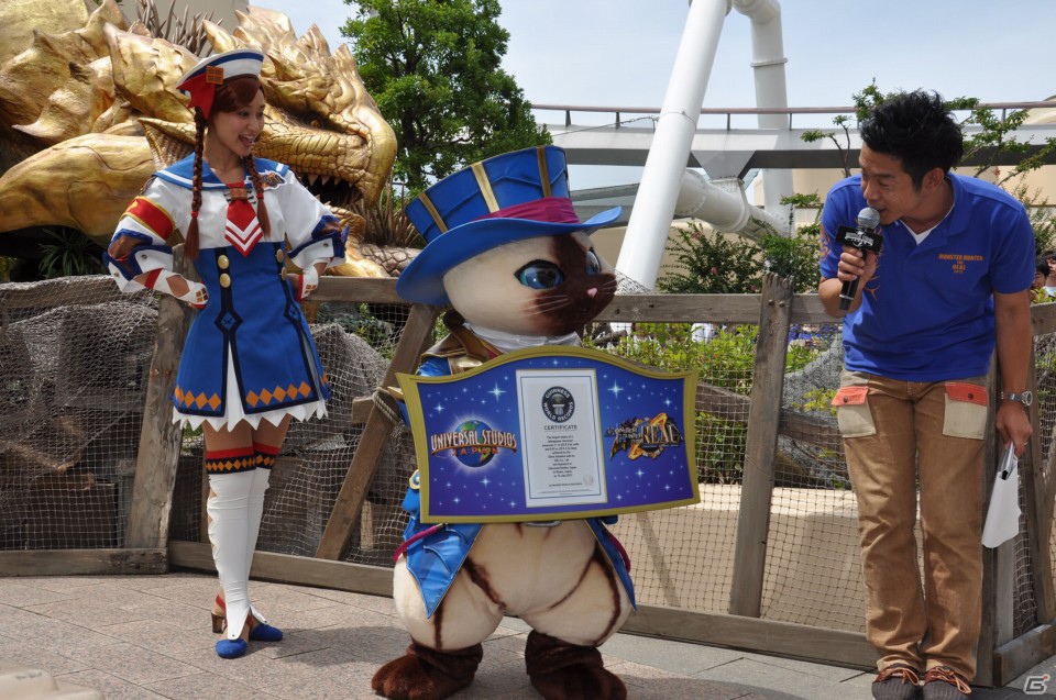 等身大「リオレイア希少種」の咆哮がUSJに轟くッ！200人のファンは大興奮！モンスター造作「ギネス世界記録」にも認定「モンスターハンター・ザ・リアル 2012」前夜祭レポートの画像40