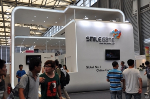【ChinaJoy 2012】ついに開幕！各企業が趣向を凝らしたブースで真剣な商談も。DeNAやGREEも出展していたBtoB会場レポートの画像36