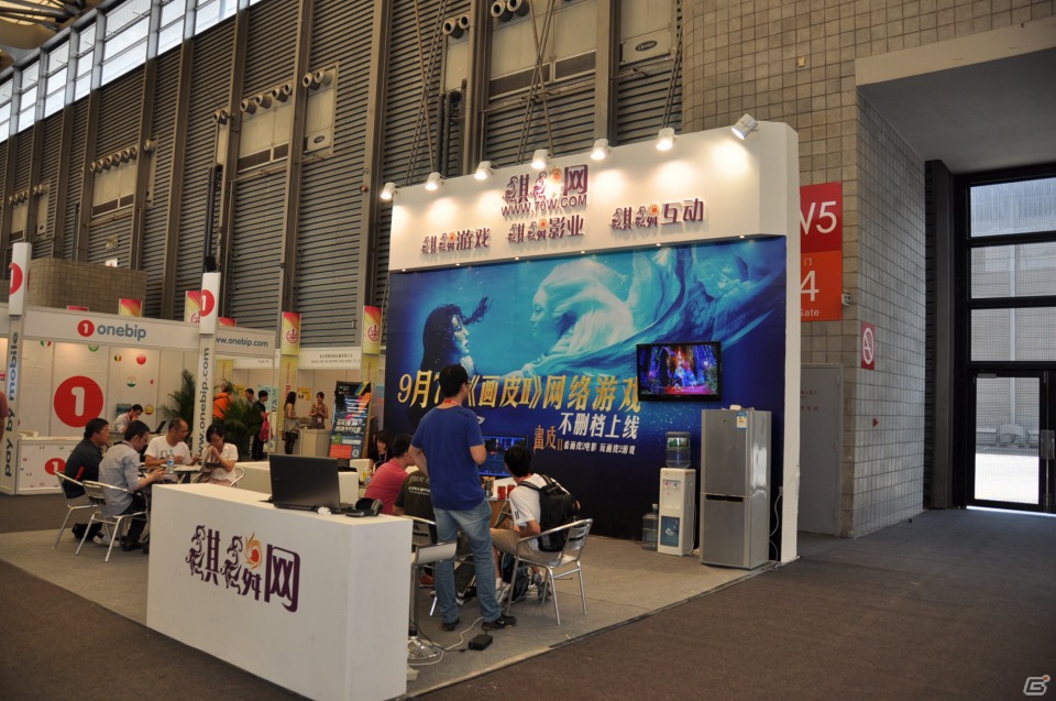 【ChinaJoy 2012】ついに開幕！各企業が趣向を凝らしたブースで真剣な商談も。DeNAやGREEも出展していたBtoB会場レポートの画像12