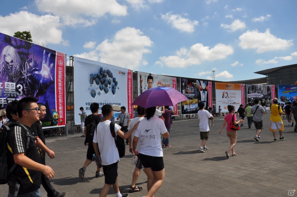 【ChinaJoy 2012】ついに開幕！各企業が趣向を凝らしたブースで真剣な商談も。DeNAやGREEも出展していたBtoB会場レポートの画像4