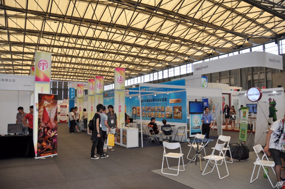 【ChinaJoy 2012】ついに開幕！各企業が趣向を凝らしたブースで真剣な商談も。DeNAやGREEも出展していたBtoB会場レポートの画像6