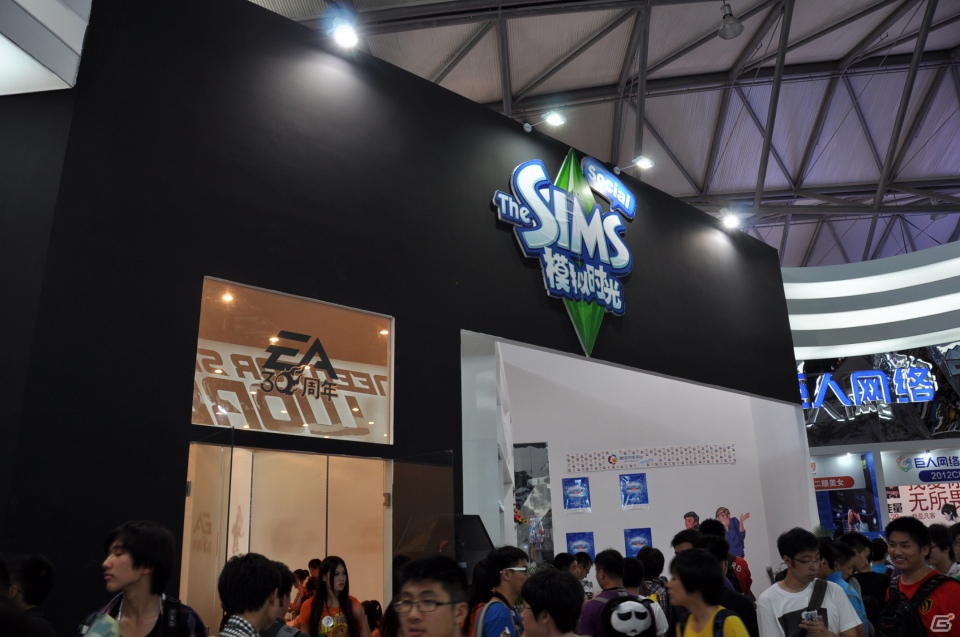 【ChinaJoy 2012】リアルな戦場をオンラインで存分に楽しめる「BATTLE FIELD ONLINE」やタブレット・スマホ対応のアプリも出展されたEAブースレポの画像18