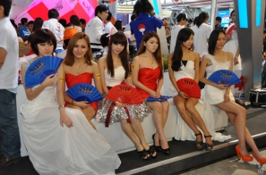 【ChinaJoy 2012】セクシーな衣装のお姉さん系からメガネっ娘、クオリティーの高いコスプレなどなど…！写真で見るコンパニオン特集第2弾の画像59