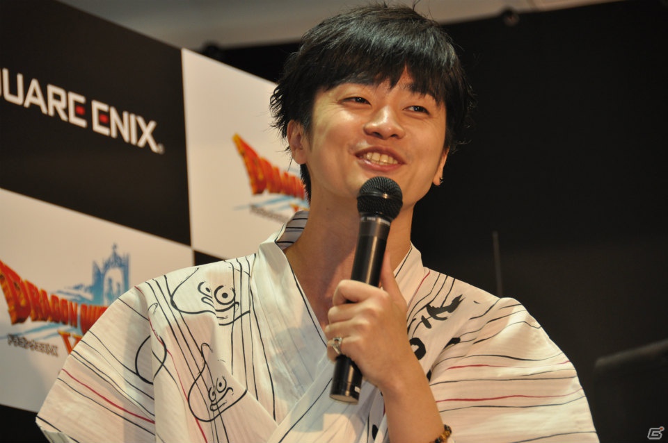 Wii「ドラゴンクエストX　目覚めし五つの種族　オンライン」ゲストに堀井雄二氏、齊藤陽介氏、福山潤さんが登壇！99人のファンがスライムうちわで発売カウントダウン！の画像40