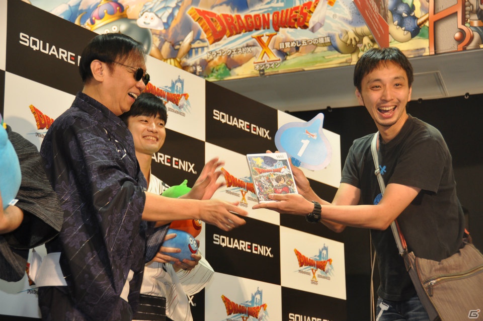 Wii「ドラゴンクエストX　目覚めし五つの種族　オンライン」ゲストに堀井雄二氏、齊藤陽介氏、福山潤さんが登壇！99人のファンがスライムうちわで発売カウントダウン！の画像65