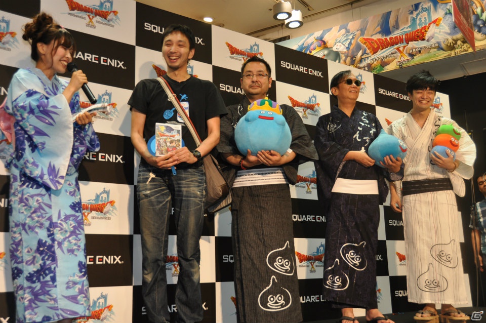 Wii「ドラゴンクエストX　目覚めし五つの種族　オンライン」ゲストに堀井雄二氏、齊藤陽介氏、福山潤さんが登壇！99人のファンがスライムうちわで発売カウントダウン！の画像73