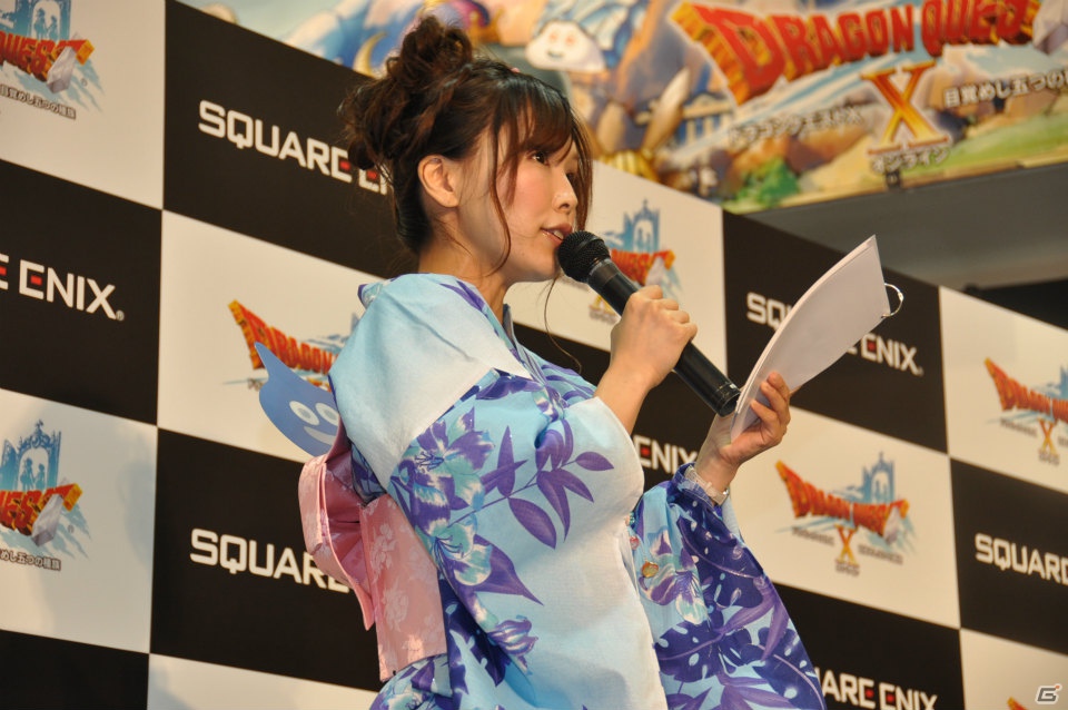Wii「ドラゴンクエストX　目覚めし五つの種族　オンライン」ゲストに堀井雄二氏、齊藤陽介氏、福山潤さんが登壇！99人のファンがスライムうちわで発売カウントダウン！の画像9