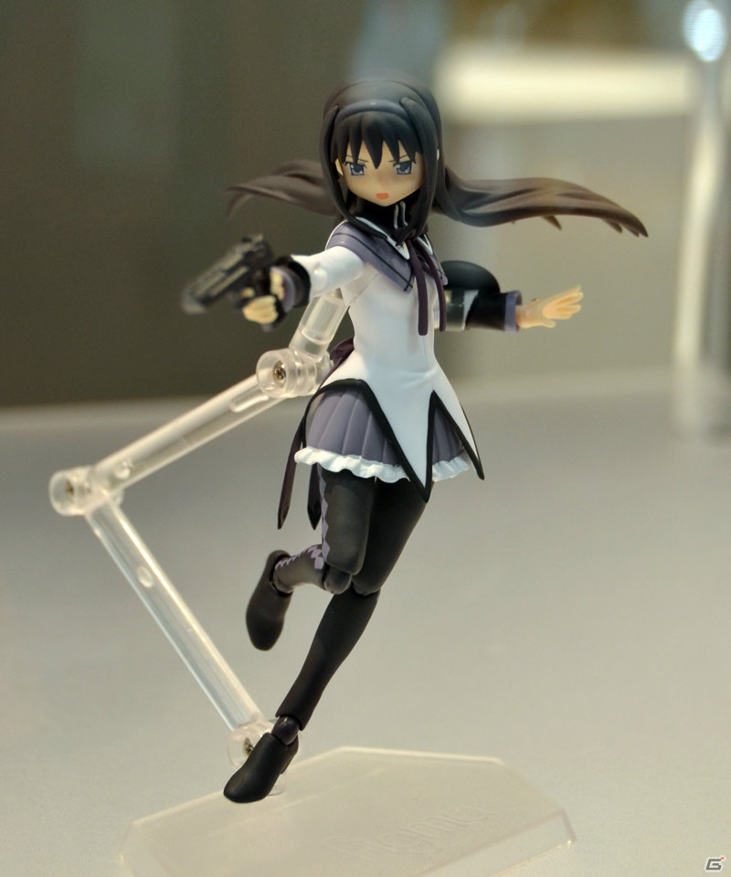 ワンダーフェスティバル2012［夏］企業ブースフォトレポートその1―ワンホビブースのフィギュアなどを紹介！の画像3