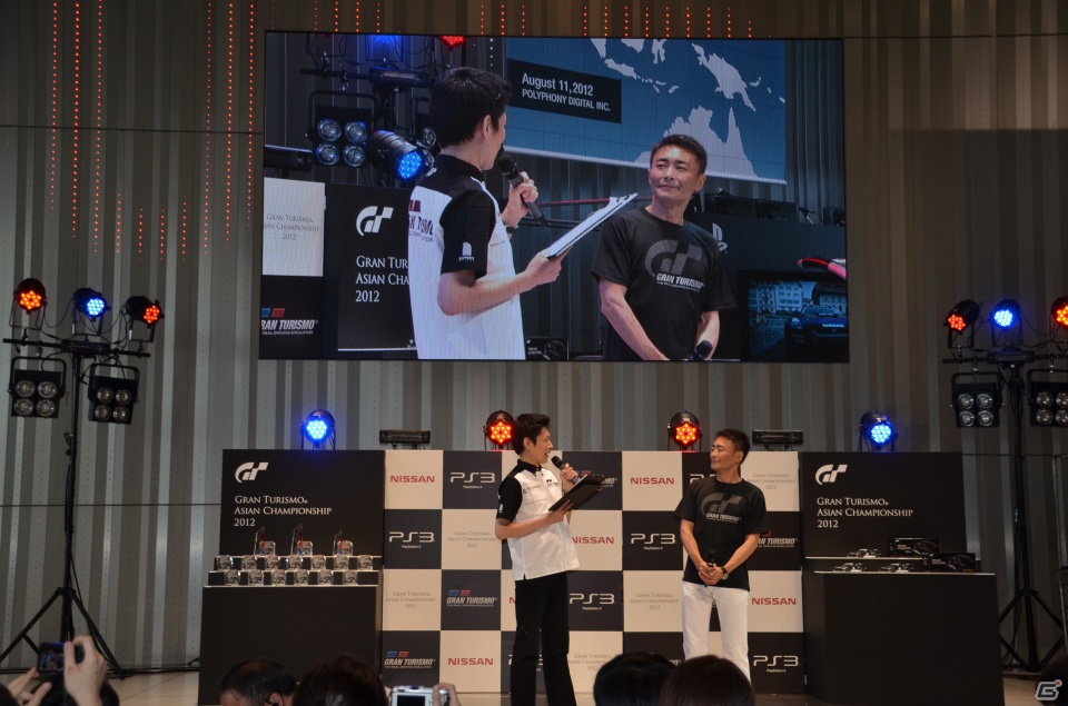 100分の1秒を争うアツすぎるレース展開！「グランツーリスモ アジアチャンピオンシップ2012」レポートの画像1