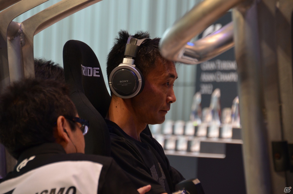 100分の1秒を争うアツすぎるレース展開！「グランツーリスモ アジアチャンピオンシップ2012」レポートの画像28