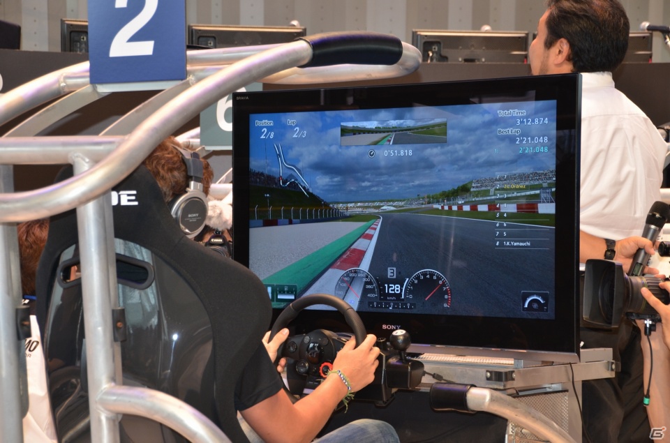 100分の1秒を争うアツすぎるレース展開！「グランツーリスモ アジアチャンピオンシップ2012」レポートの画像30