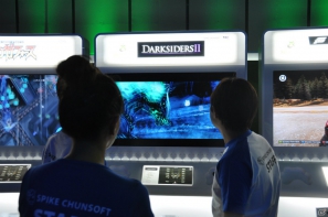 入場を待つファンが長蛇の列！「Halo 4」や「Gears of War：Judgment」など注目のタイトルが試遊可能！「Xbox 360 「大」感謝祭 2012 夏」プレスステージレポートの画像176