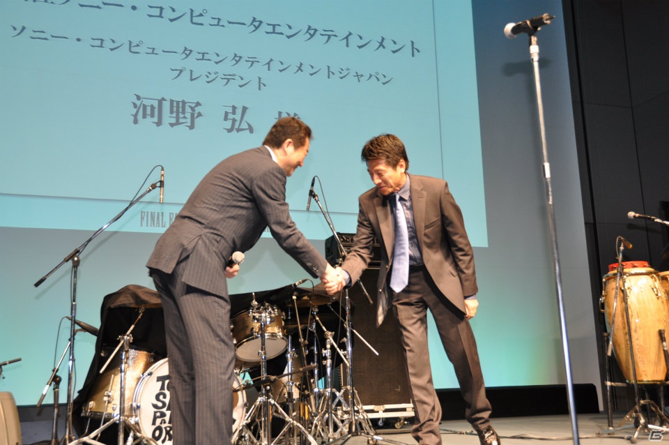 ULTIMATE BOXのメインビジュアルを手がける天野喜孝氏の登壇や東京スカパラダイスオーケストラによるFF楽曲演奏も披露！「FINAL FANTASY展」オープニングセレモニーレポートの画像61