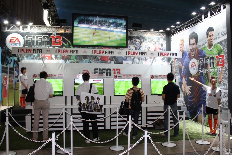 【TGS 2012】PS Vitaに対応した「ファンタシースターオンライン2」や「龍が如く5」が試遊できた「セガ」ブースレポートの画像12