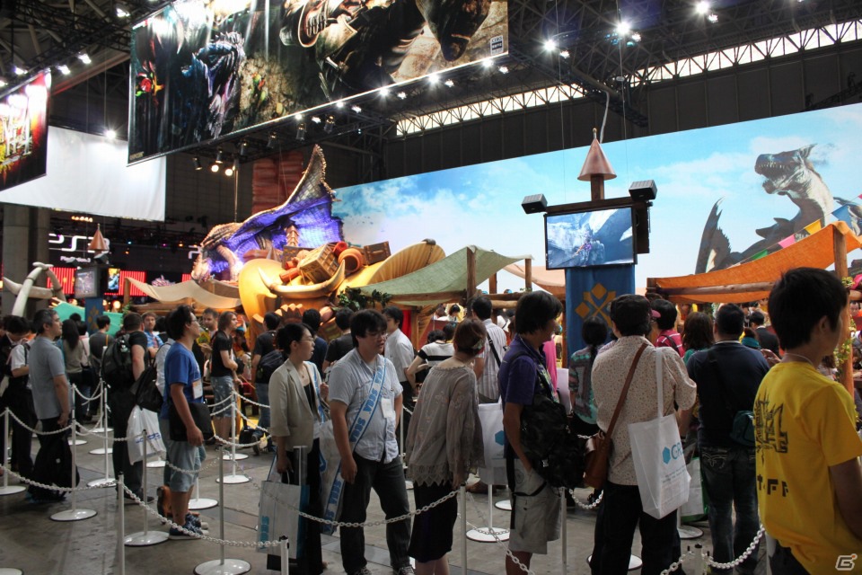 【TGS 2012】3DS「モンスターハンター4」や3DS「逆転裁判5」の雰囲気を楽しめる「カプコン」ブースレポートの画像12