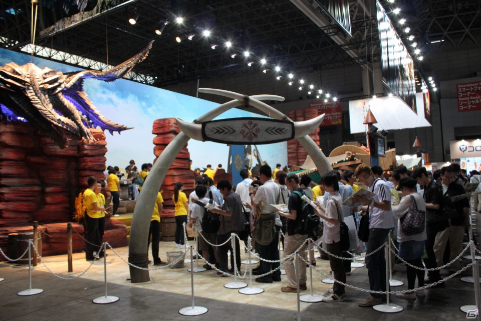 【TGS 2012】3DS「モンスターハンター4」や3DS「逆転裁判5」の雰囲気を楽しめる「カプコン」ブースレポートの画像13