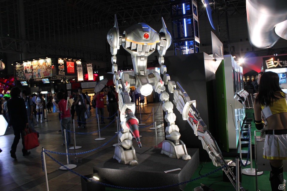 【TGS 2012】人気シリーズ最新作「地球防衛軍4」とPS3で開店する「ドリームクラブ Complete Edipyon！」を出展した「ディースリー・パブリッシャー」ブースレポートの画像8