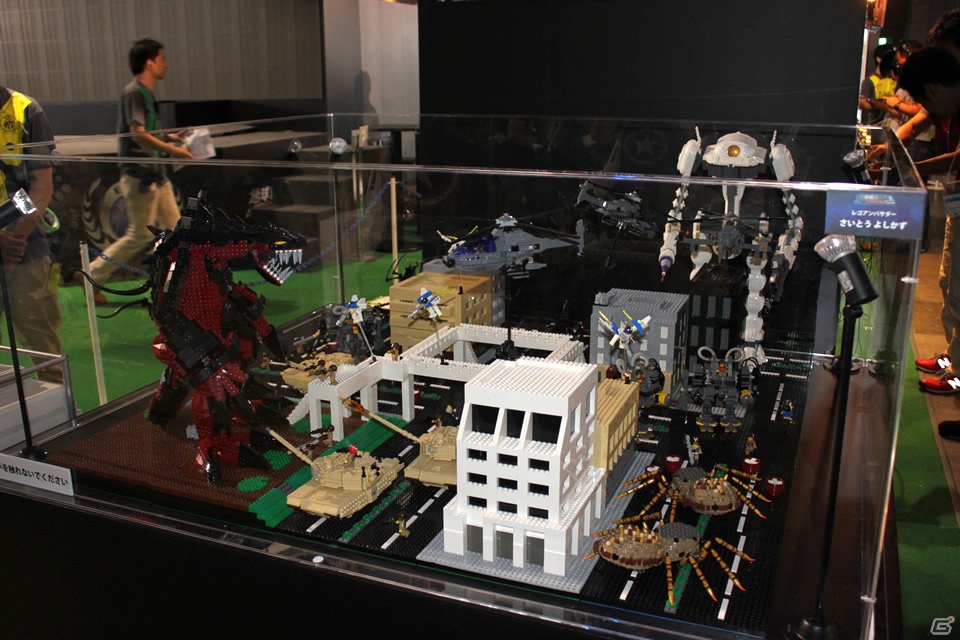 【TGS 2012】人気シリーズ最新作「地球防衛軍4」とPS3で開店する「ドリームクラブ Complete Edipyon！」を出展した「ディースリー・パブリッシャー」ブースレポートの画像9