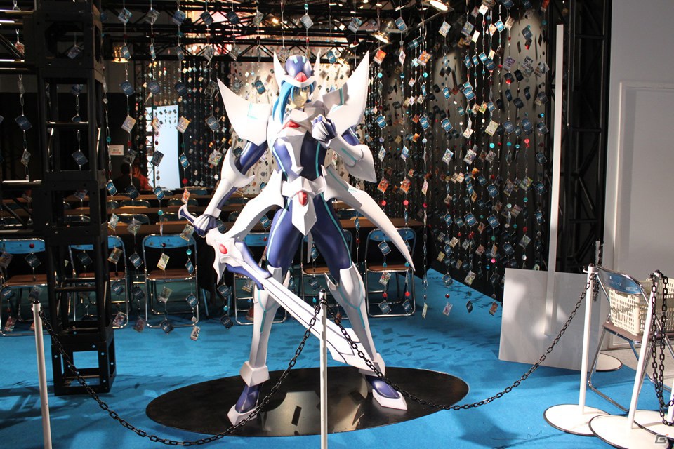【TGS 2012】スマートフォン向けタイトルの試遊台に加えてカードゲームのデュエルスペースやプロレスのリングが設置された「ブシロード」ブースレポートの画像6