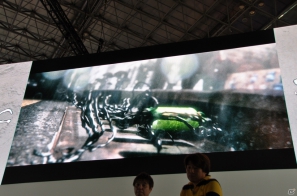 【TGS 2012】「DmC デビル メイ クライ」真紅の両腕で敵を粉砕する新武器「エリクス」の威力とは？ニュース番組に入り込む新ステージやCGムービーも国内初公開の画像112
