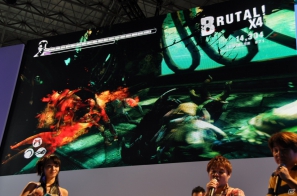 【TGS 2012】「DmC デビル メイ クライ」真紅の両腕で敵を粉砕する新武器「エリクス」の威力とは？ニュース番組に入り込む新ステージやCGムービーも国内初公開の画像33