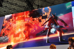 【TGS 2012】「DmC デビル メイ クライ」真紅の両腕で敵を粉砕する新武器「エリクス」の威力とは？ニュース番組に入り込む新ステージやCGムービーも国内初公開の画像75