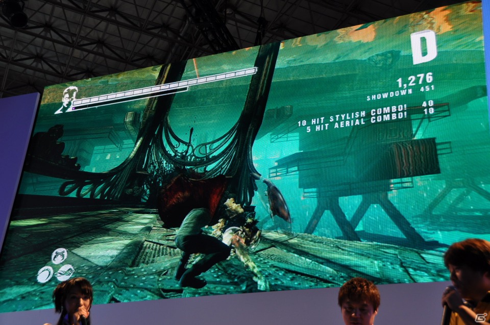 【TGS 2012】「DmC デビル メイ クライ」真紅の両腕で敵を粉砕する新武器「エリクス」の威力とは？ニュース番組に入り込む新ステージやCGムービーも国内初公開の画像24