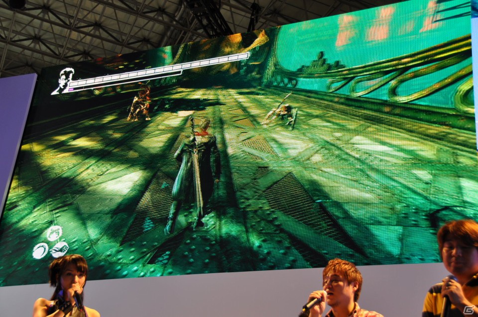 【TGS 2012】「DmC デビル メイ クライ」真紅の両腕で敵を粉砕する新武器「エリクス」の威力とは？ニュース番組に入り込む新ステージやCGムービーも国内初公開の画像30
